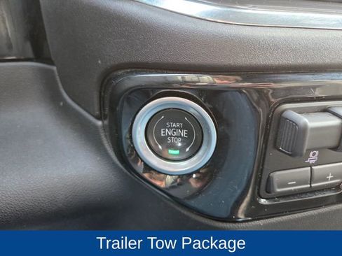 Used 2025 Chevrolet Silverado 1500 High Country w/ High Country Premium Package AWD/4WD image 25