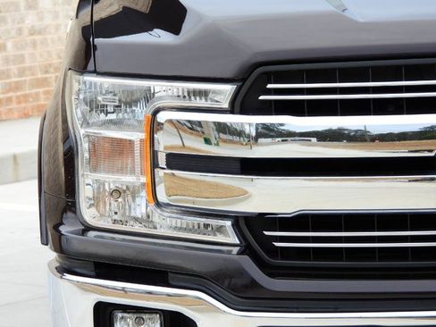 Used 2019 Ford F150 Lariat image 28