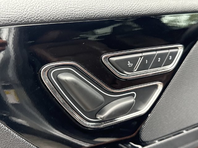 Used 2023 Lincoln Aviator Reserve RWD image 12