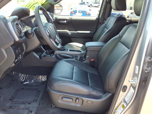 Used 2021 Toyota Tacoma TRD Sport w/ TRD Premium Sport Package RWD image 27