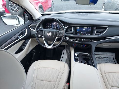 Used 2022 Buick Enclave Avenir w/ Avenir Technology Package image 15