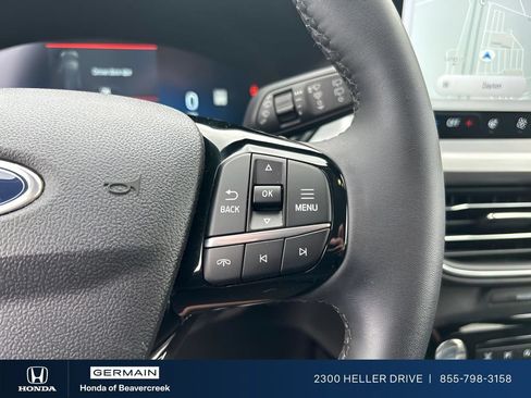 Used 2023 Ford Escape Platinum AWD/4WD image 23