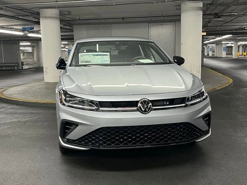 New 2025 Volkswagen Jetta Sport image 28