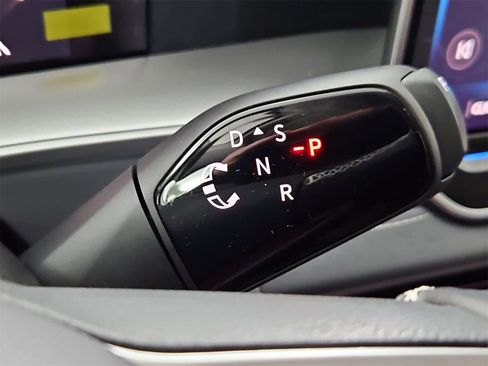 New 2026 Volkswagen Tiguan SE image 34