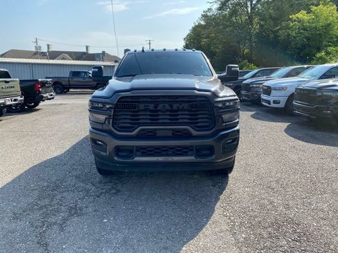 Used 2026 RAM 2500 Big Horn AWD/4WD image 2