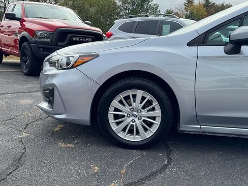 Used 2018 Subaru Impreza 2.0i Premium image 13