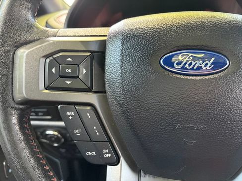 Used 2020 Ford F150 Lariat w/ Equipment Group 502A Luxury AWD/4WD image 20