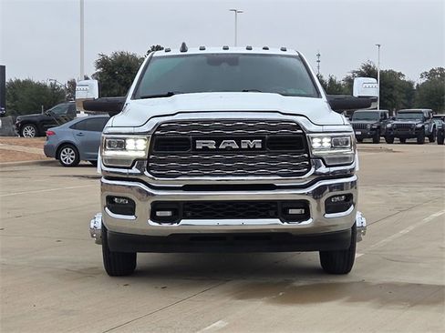 Used 2024 RAM 3500 Limited image 2
