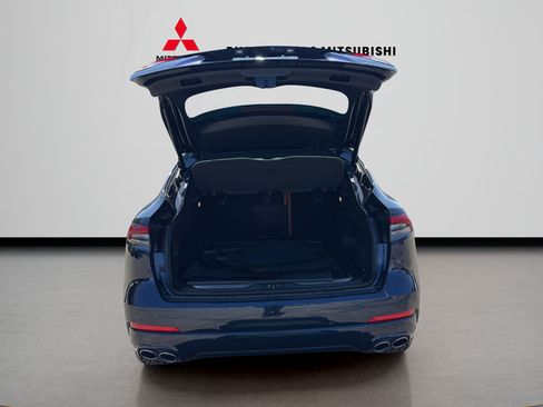 Used 2022 Maserati Levante GT AWD/4WD image 9