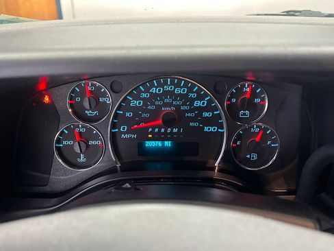 Used 2024 GMC Savana 2500 w/ Driver Convenience Package RWD image 25