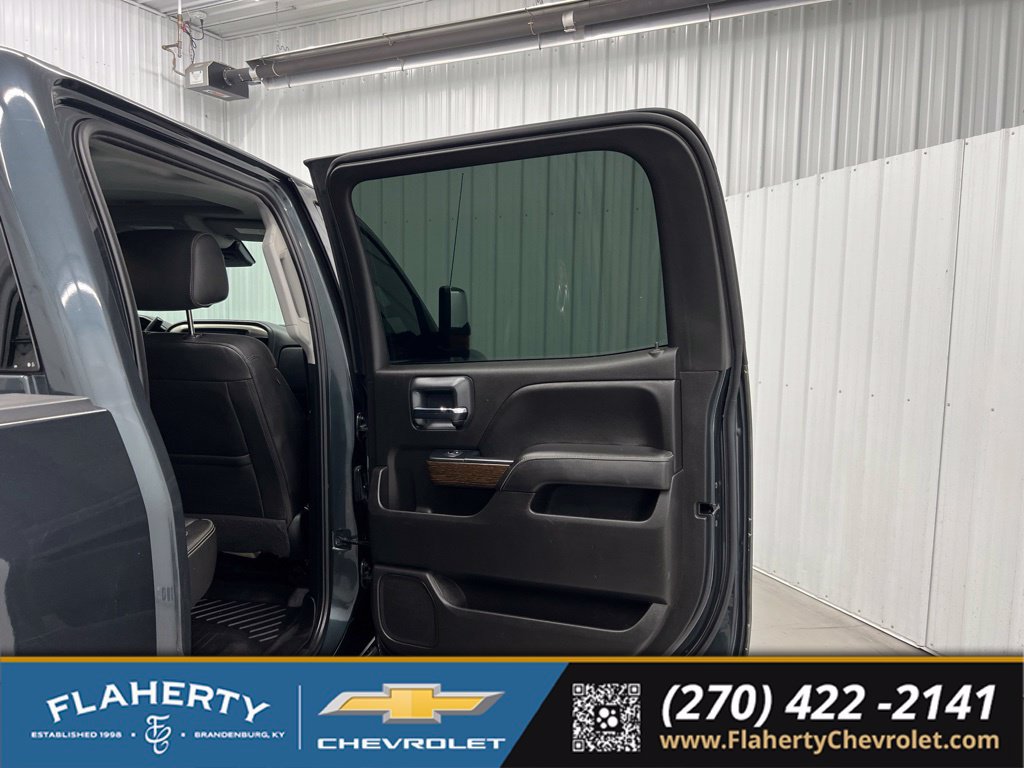Used 2019 GMC Sierra 2500 Denali w/ Duramax Plus Package AWD/4WD image 12