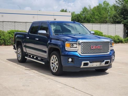 Used 2015 GMC Sierra 1500 Denali w/ Driver Alert Package image 3