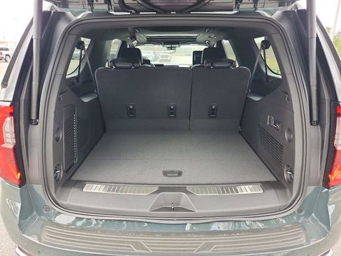 New 2026 GMC Yukon XL AT4 w/ AT4 Premium Plus Package image 8