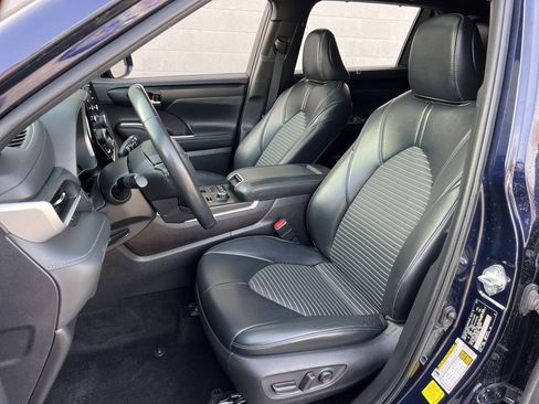 Used 2022 Toyota Highlander XSE image 23