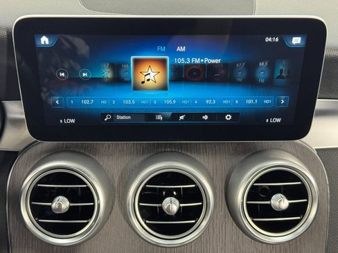 Used 2020 Mercedes-Benz GLC 300 image 24