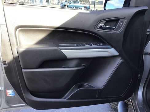 Used 2018 Chevrolet Colorado ZR2 image 15