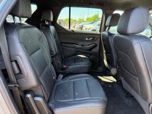 Used 2023 Chevrolet Traverse LT w/ LPO, Floor Liner Package AWD/4WD image 9