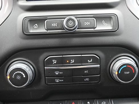 Used 2022 Chevrolet Silverado 2500 Custom w/ Custom Value Package image 24