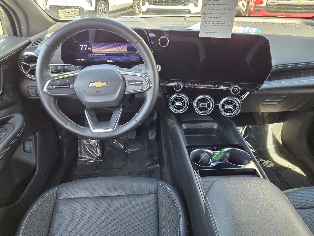 Used 2024 Chevrolet Blazer EV LT AWD/4WD image 13