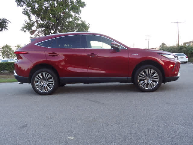 Used 2021 Toyota Venza XLE w/ Softex Package AWD/4WD image 4