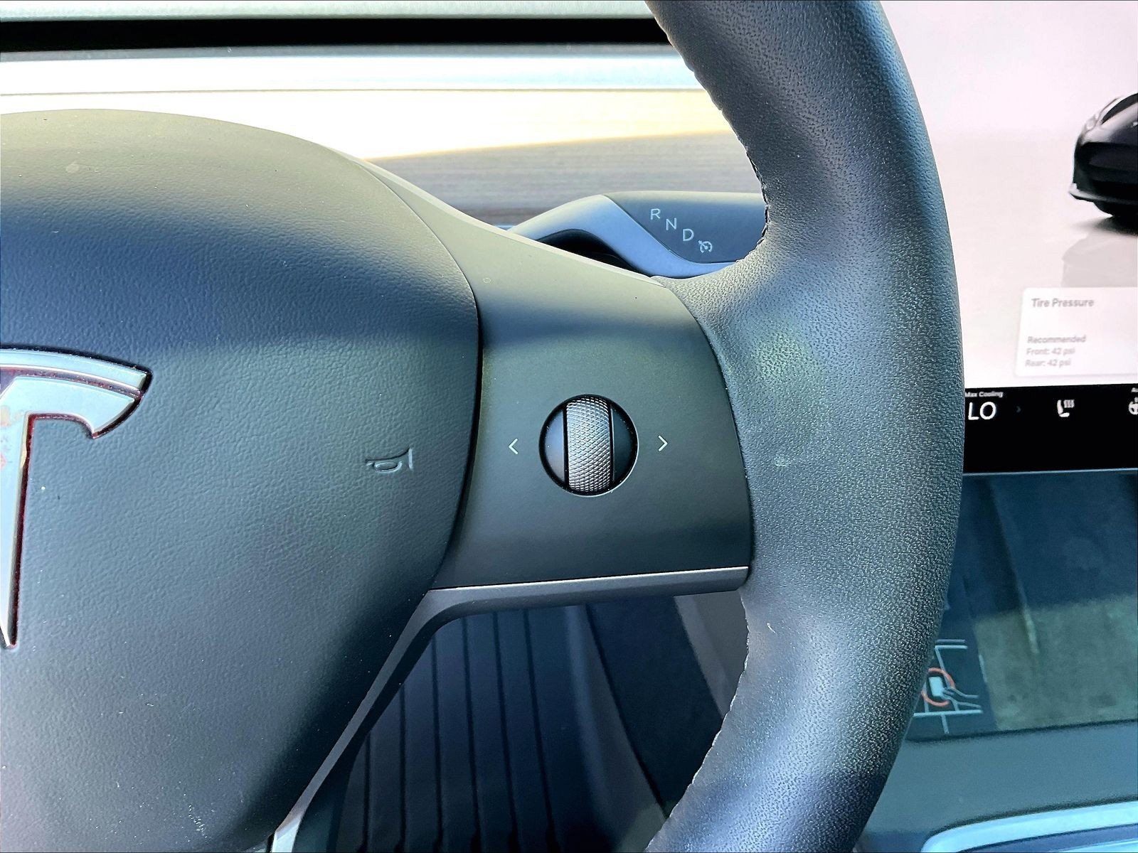 Used 2023 Tesla Model 3 Standard Range RWD image 17