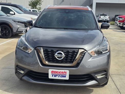 Used 2020 Nissan Kicks SR w/ SR Premium Package FWD image 10