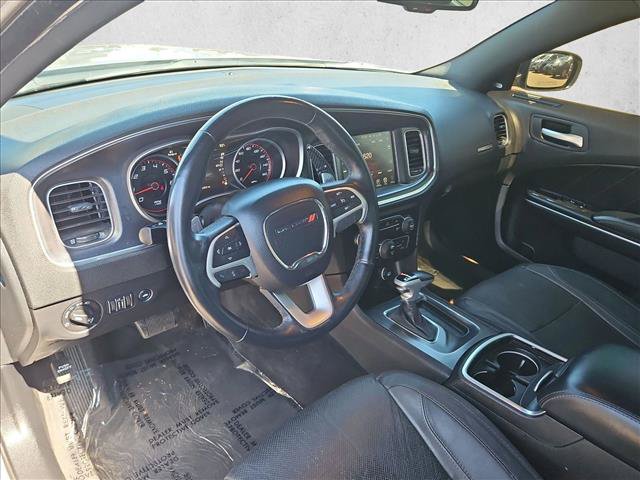 Used 2015 Dodge Charger R/T w/ Plus Group RWD image 10