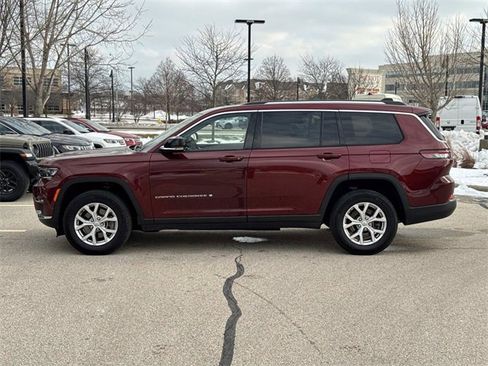 Used 2022 Jeep Grand Cherokee L Limited image 8