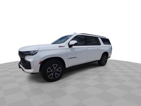 Used 2022 Chevrolet Suburban Z71 AWD/4WD image 4