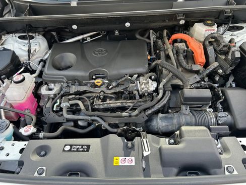 Used 2022 Toyota RAV4 Limited image 16