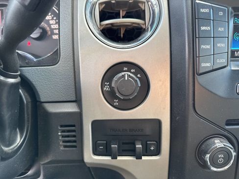 Used 2013 Ford F150 XLT w/ Mid Equipment Group image 27