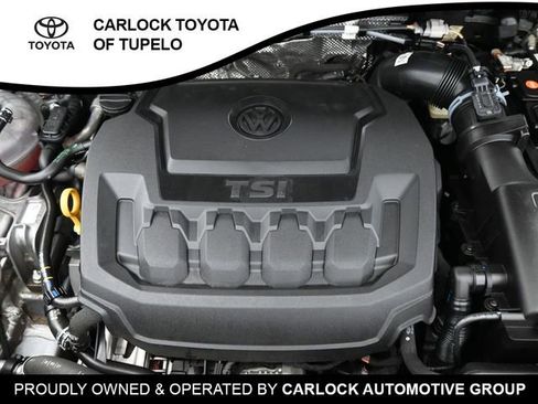 Used 2022 Volkswagen Tiguan SE R-Line image 31