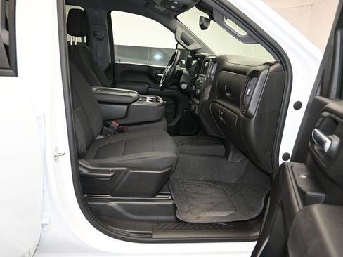 Used 2023 Chevrolet Silverado 2500 Custom w/ Custom Value Package image 25