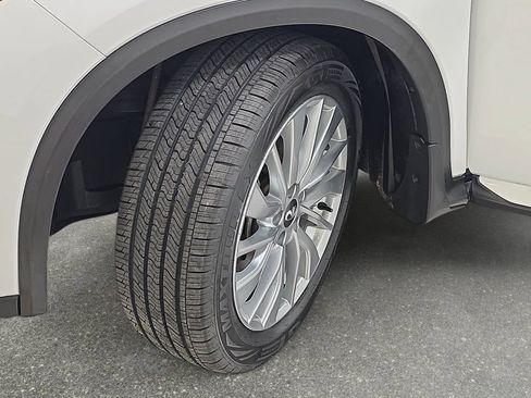 Certified 2023 INFINITI QX50 Luxe w/ Cargo Package AWD/4WD image 29