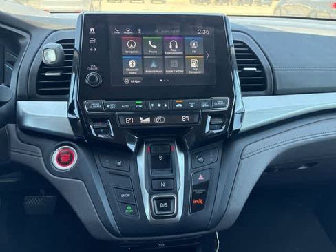 Used 2018 Honda Odyssey EX-L image 19
