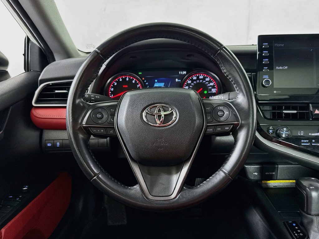 Used 2021 Toyota Camry XSE FWD image 11
