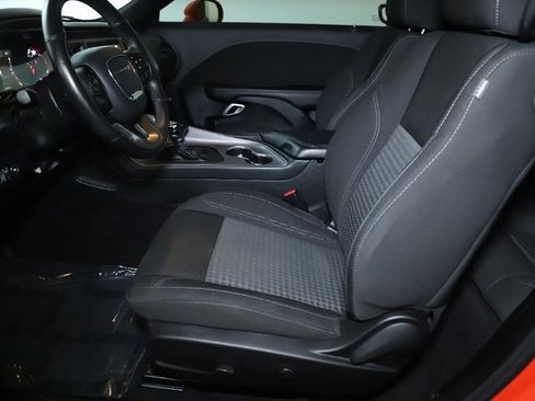 Used 2023 Dodge Challenger SXT w/ Blacktop Package image 17