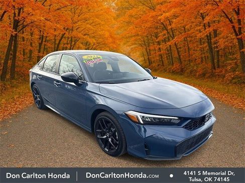 Used 2025 Honda Civic Sport image 1