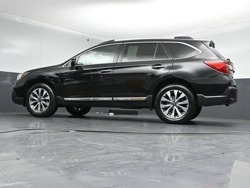Used 2019 Subaru Outback 2.5i Touring w/ Popular Package #3A AWD/4WD image 42
