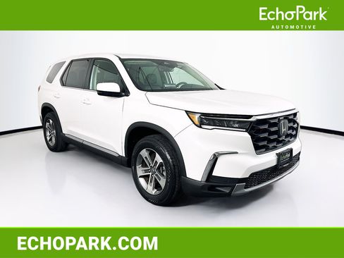 Used 2025 Honda Pilot EX-L image 1