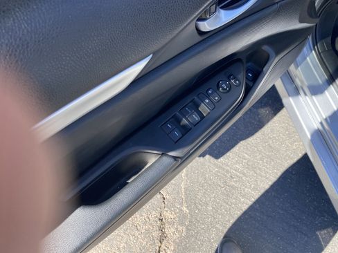 Used 2021 Honda Civic Sport image 8