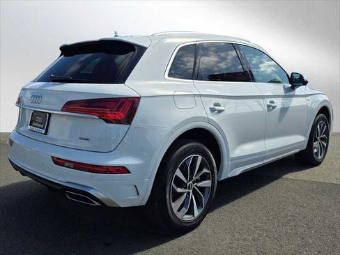 Used 2023 Audi Q5 2.0T Premium Plus w/ Premium Plus Package AWD/4WD image 3