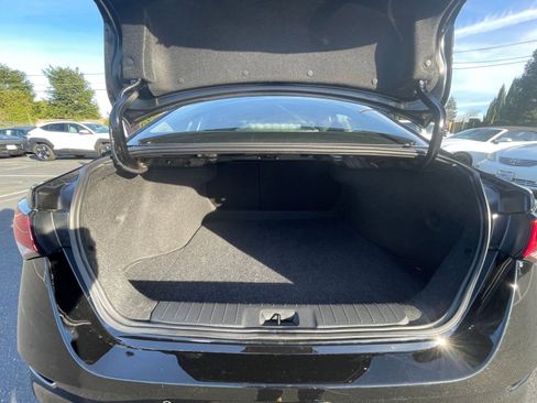 Used 2025 Nissan Sentra SV image 31