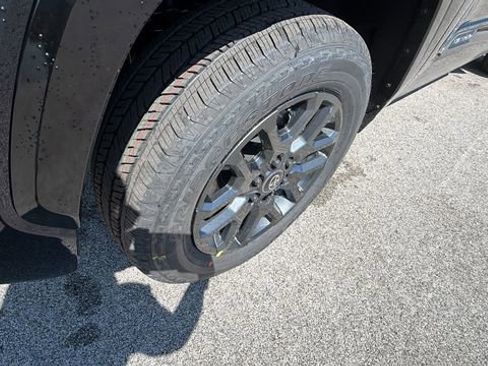 New 2026 Toyota Tundra Platinum AWD/4WD image 12