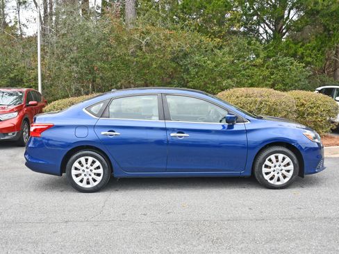 Used 2017 Nissan Sentra SV w/ Driver's Assist Package image 5