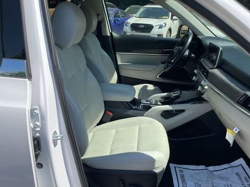 Used 2022 Kia Telluride EX w/ EX Premium Package FWD image 12