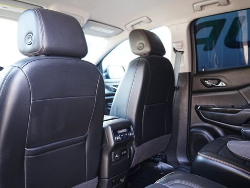 Used 2022 GMC Acadia AT4 image 12