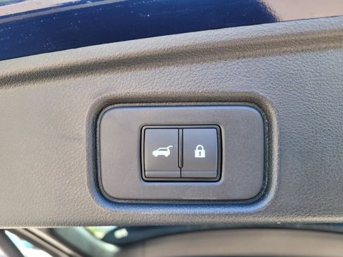 Used 2024 Nissan Pathfinder Platinum w/ Cargo Package image 20