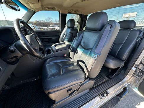 Used 2004 GMC Sierra 1500 SLE w/ Safe And Sound Package image 20