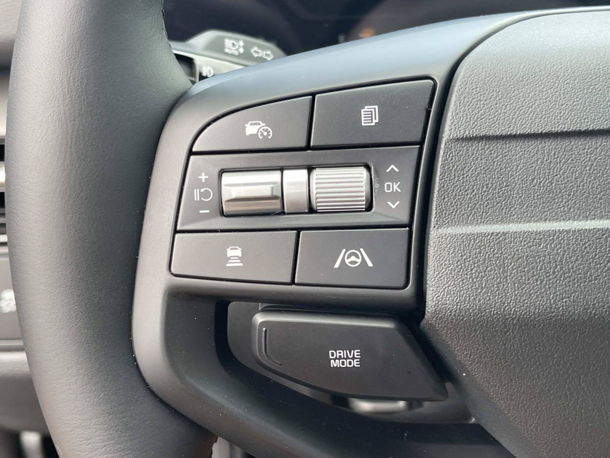 New 2026 Kia Sportage SX FWD image 35